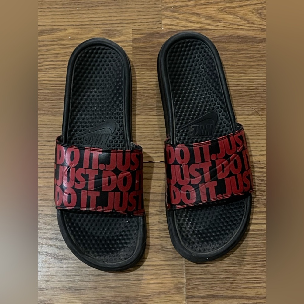 Nike slides